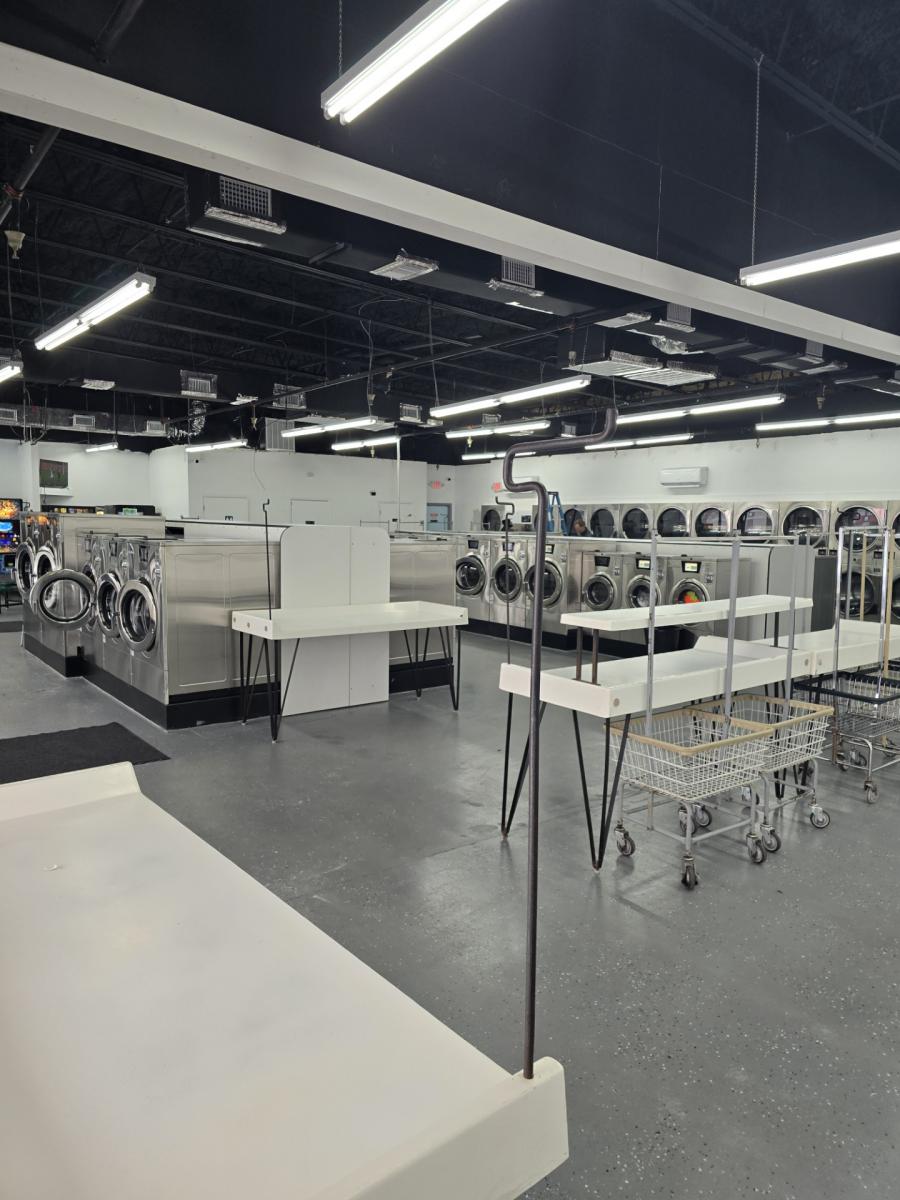 Freedom Wash Laundry Highlights Convenience of Wash and Fold Services During Summer in Pensacola